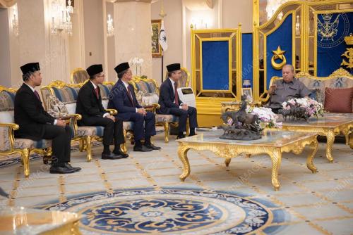 SULTAN IBRAHIM ALMARHUM SULTAN ISKANDAR
