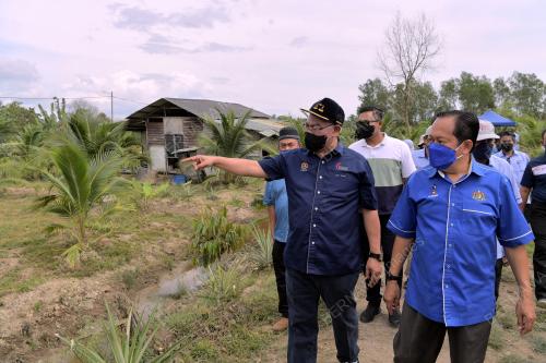 TAN SRI NOH OMAR