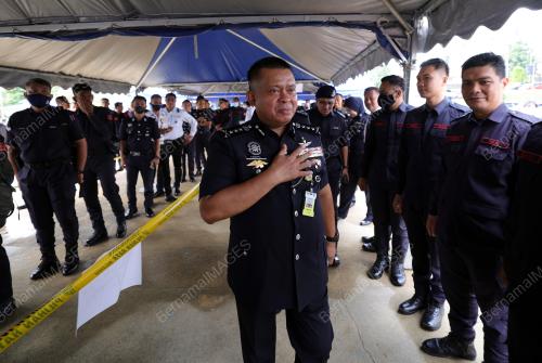 DATUK KAMARUL ZAMAN MAMAT