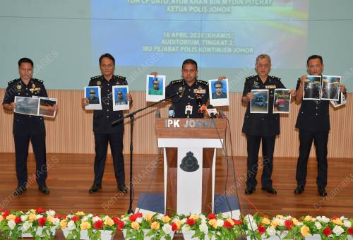 DATUK AYUB KHAN MYDIN PITCHAY