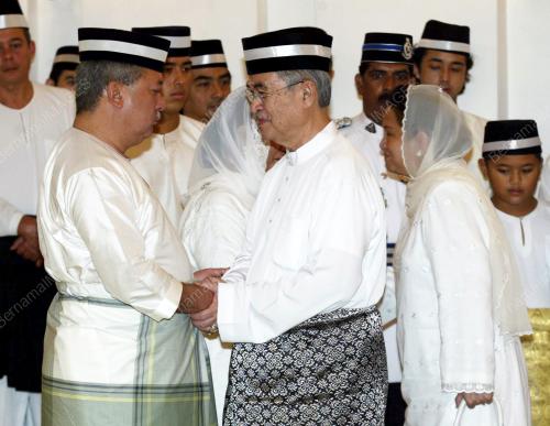 SULTAN ISKANDAR SULTAN ISMAIL