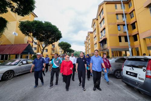 DATUK ONN HAFIZ GHAZI