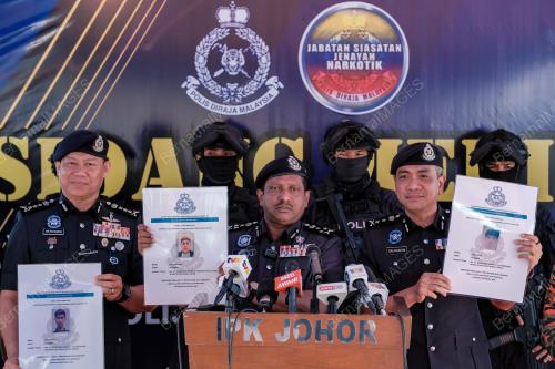 DATUK HUSSEIN OMAR KHAN