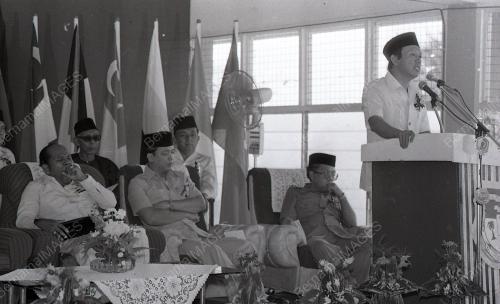 SEKOLAH MENENGAH BENUT