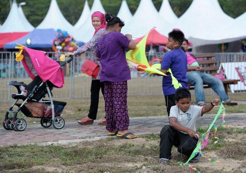 JB10_250215-LAYANG-LAYANG_25022015