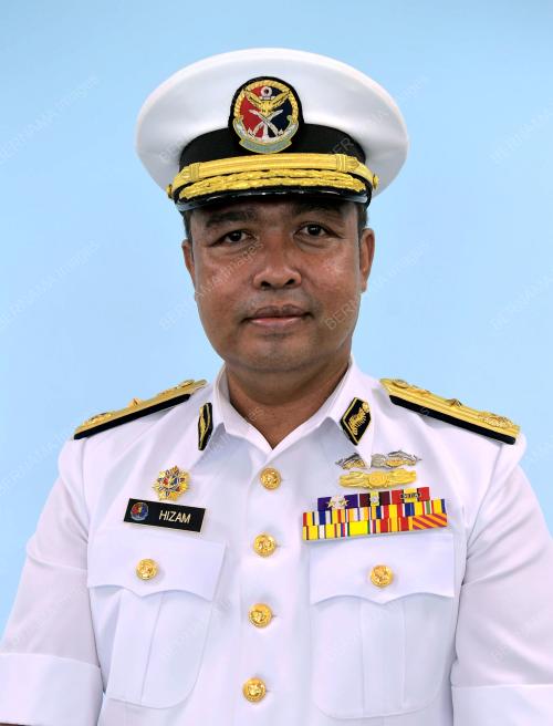LAKSAMANA PERTAMA MARITIM NURUL HIZAM ZAKARIA