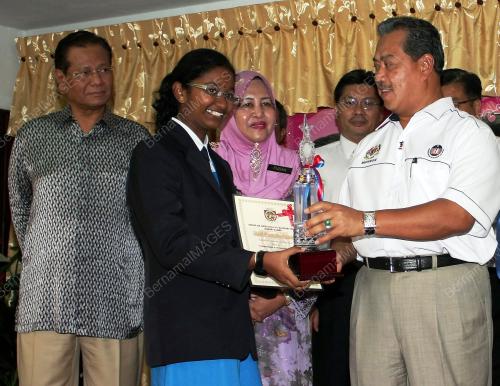 MUHYIDDIN YASSIN