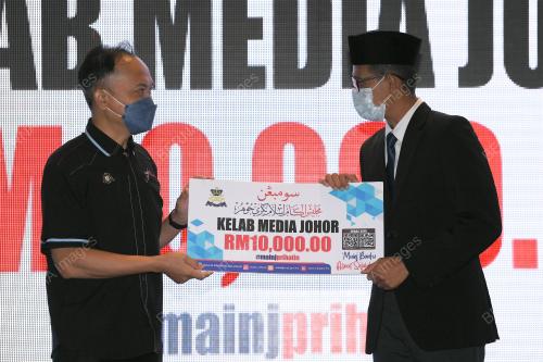 MOHD FARED MOHD KHALID