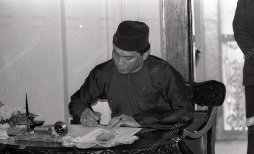 SULTAN ISKANDAR SHAH