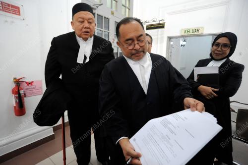 DATUK ROSLI KAMARUDDIN