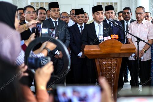 DATUK ONN HAFIZ GHAZI