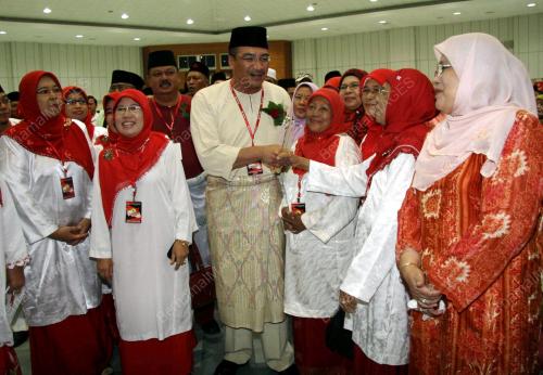 HISHAMMUDDIN TUN HUSSEIN