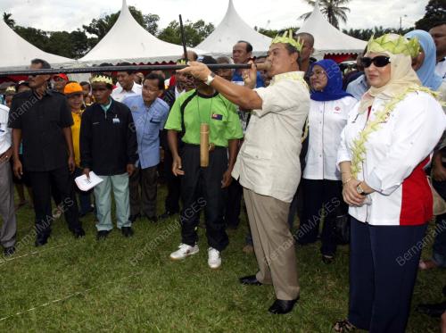 MUHYIDDIN YASSIN