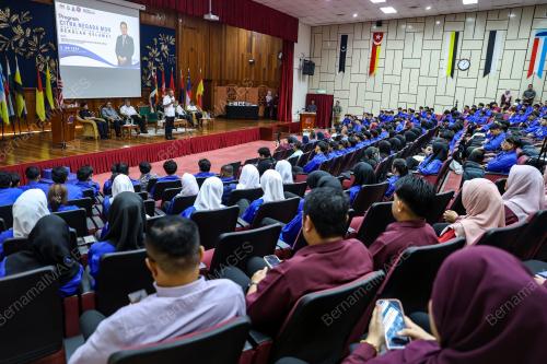 DATUK SERI SAIFUDDIN NASUTION ISMAIL