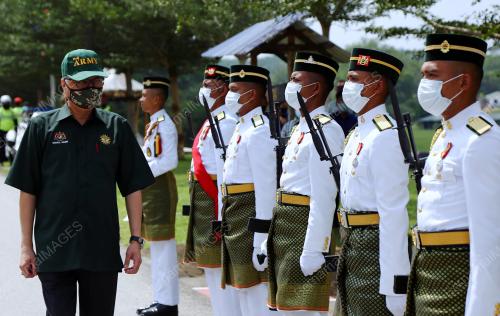 DATUK SERI ISMAIL SABRI YAAKOB