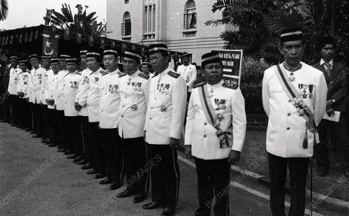 SULTAN ISKANDAR