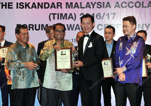 JB11_15052017_ANUGERAH_TIMA