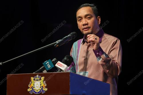 DATUK ONN HAFIZ GHAZI 