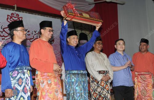 JB11_20082016_UMNO_AYER_HITAM