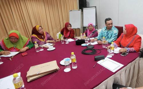 JB11_21092013_WANITA_UMNO