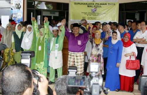 JB11_22012011_PENAMAAN_CALON