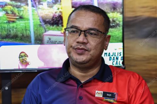 MOHD RAZI MAT YEEH