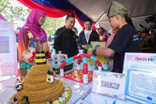 DATUK ONN HAFIZ GHAZI