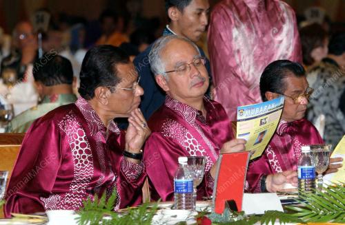 NAJIB TUN ABDUL RAZAK
