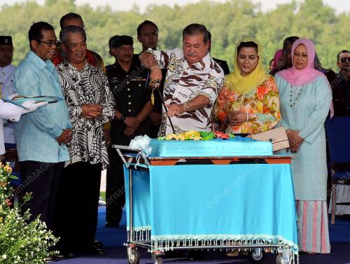 JB11_23112013_KEPUTERAAN_JOHOR