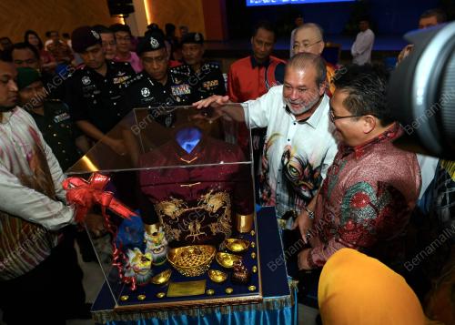 JB11_25022018_SULTAN_JOHOR_CNY