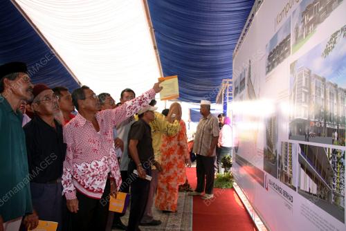 PENDUDUK KAMPUNG SKUDAI KIRI