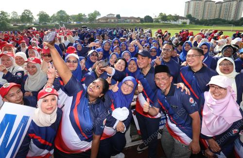 DATUK ONN HAFIZ GHAZI