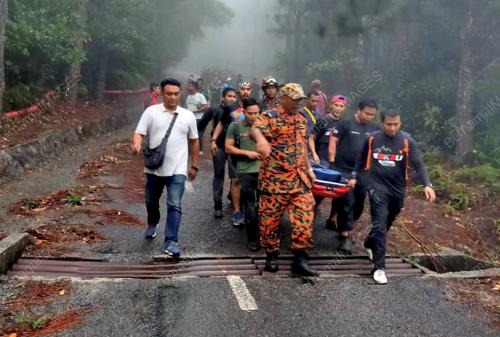 PENDAKI MAUT