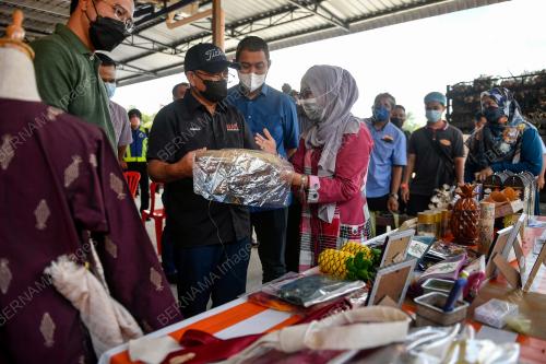DATUK SERI DR RONALD KIANDEE