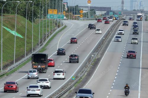 TINJAUAN ALIRAN TRAFIK AIDILFITRI