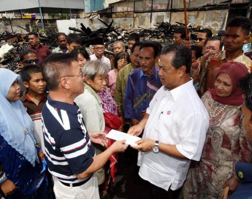 MUHYIDDIN YASSIN