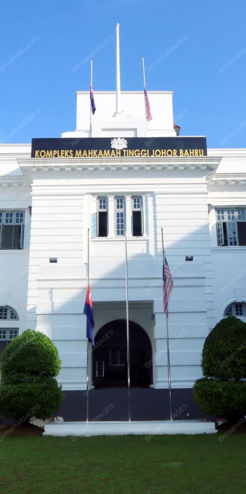 JB12_06122015_BENDERA