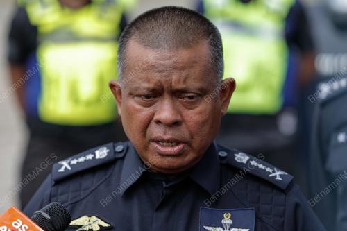 DATUK KAMARUL ZAMAN MAMAT