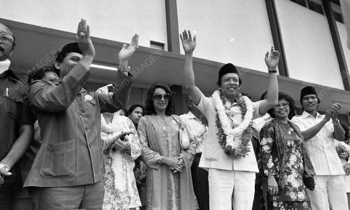 HARI PENAMAAN CALON