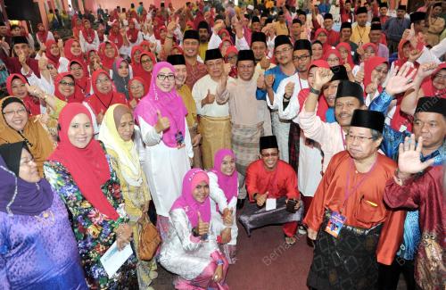 JB12_08082015_UMNO_PARIT_SULONG