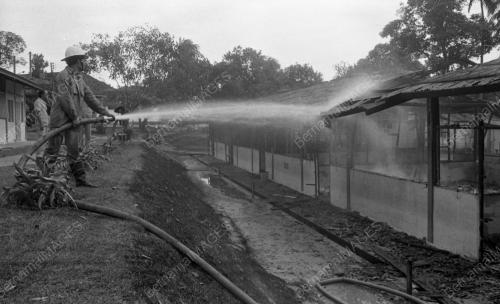 JB12_11082015_KEBAKARAN_SEKOLAH