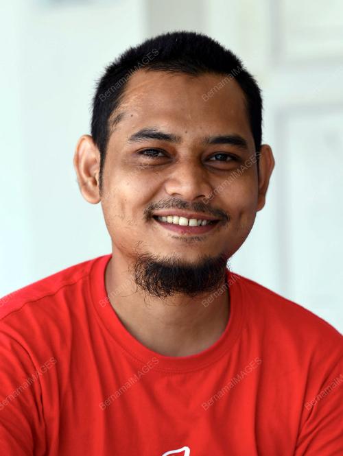 JB12_12082018_BERSIH_MASJID