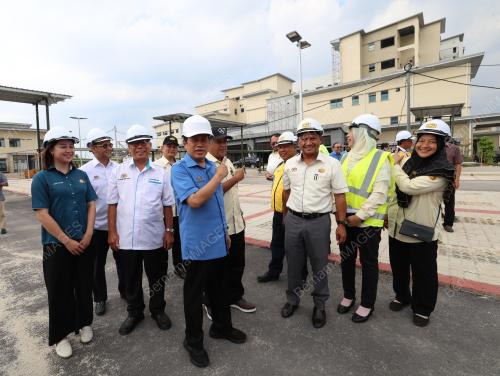 DATUK SERI AHMAD MASLAN