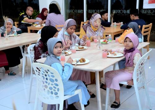 IHSAN JOHOR & RESTORAN SIJORI