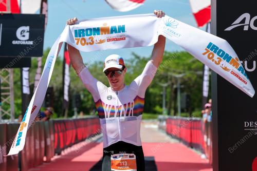 IRONMAN 70.3 DESARU COAST