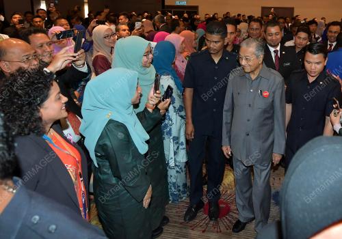 JB12_14112019_PENJAWAT_AWAM
