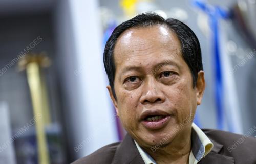 DATUK SERI AHMAD MASLAN