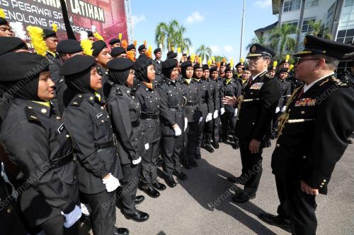 TAN SRI AZAM BAKI
