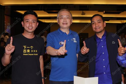 DATUK ONN HAFIZ GHAZI