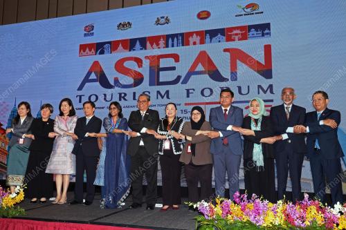 DATUK ROSLAN ABDUL RAHMAN